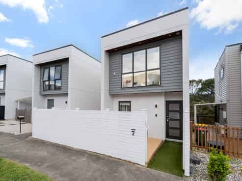 7 Aoraki Crescent, Albany Heights