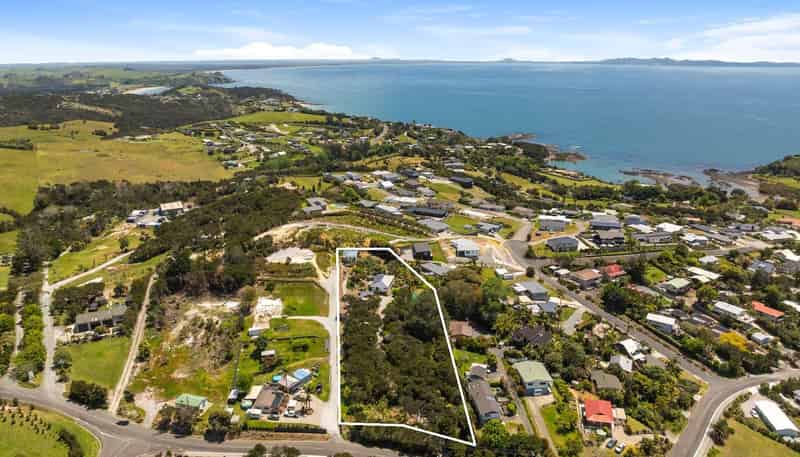 105 Cable Bay Block Road, Cable Bay