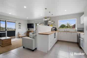 128 Athenree Road, Athenree