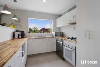 128 Athenree Road, Athenree