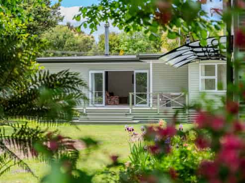 1429 River Road, Broadlands Forest