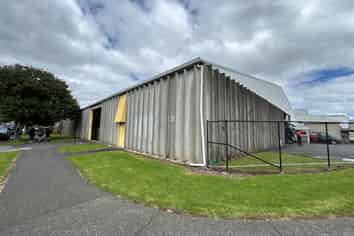 Savills | 3,482sqm Warehouse In Central Auckland