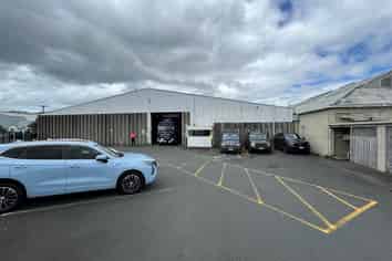 Savills | 3,482sqm Warehouse In Central Auckland