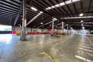 Savills | 3,482sqm Warehouse In Central Auckland
