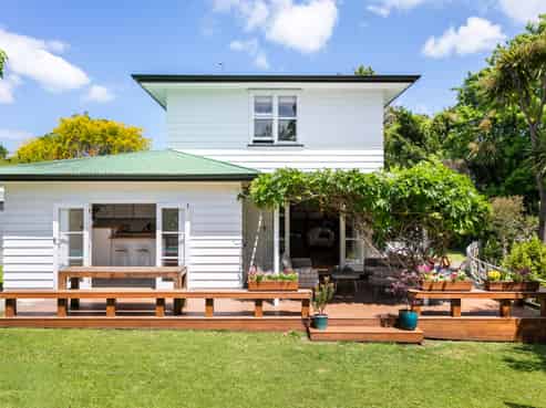 16 Kelvin Street, Inner Kaiti