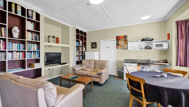 113 High Street, Eltham