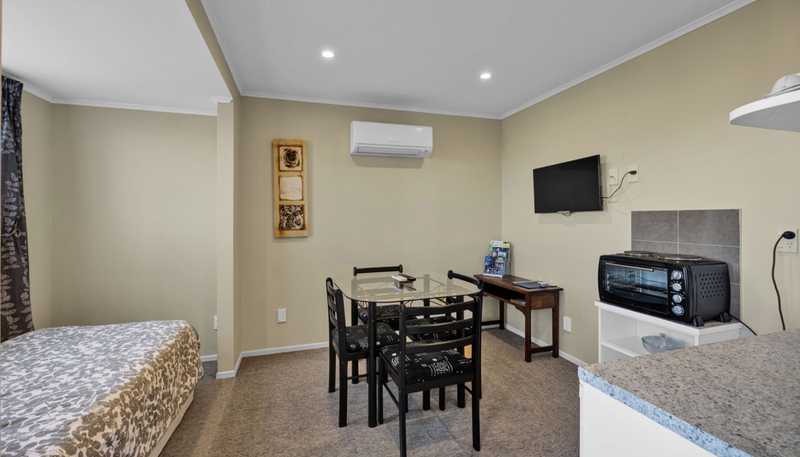 113 High Street, Eltham