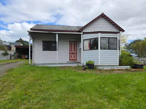 16 Dartmouth Street, Kaitangata