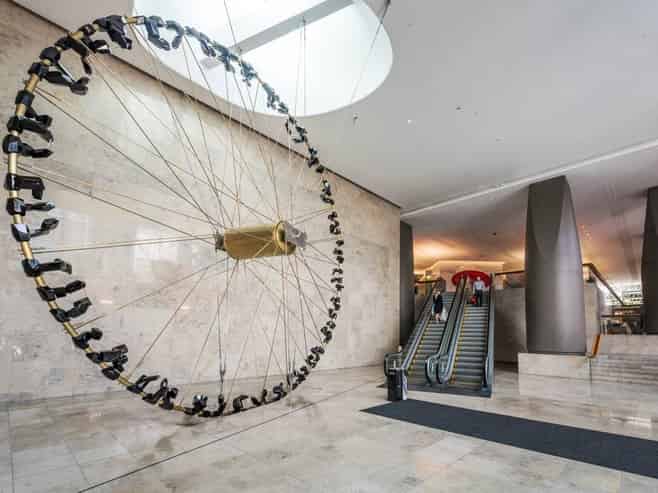 STUNNING SUBLEASE

