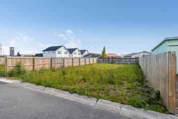 2 Ballinger Place, Carterton