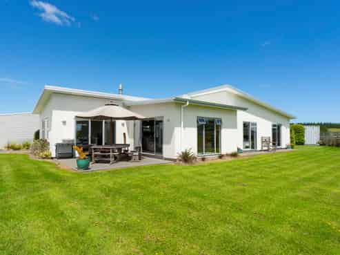 30 Nicholson Drive, Kaitoke