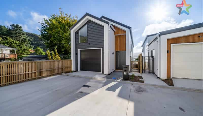 11/1 Helvetia Grove, Naenae