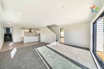 11/1 Helvetia Grove, Naenae