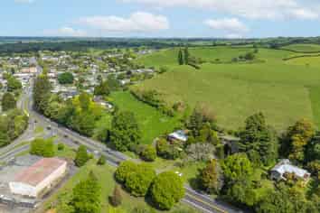 90 and 92 Main Road, Tirau