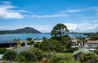 8 Harrys Lane, Pukenui