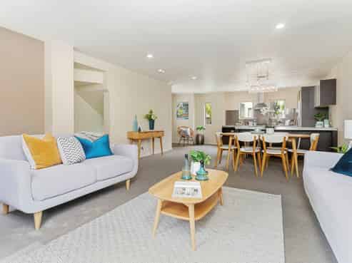 24/21 Hunters Park Drive, Three Kings