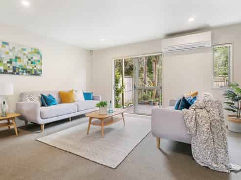 24/21 Hunters Park Drive, Three Kings