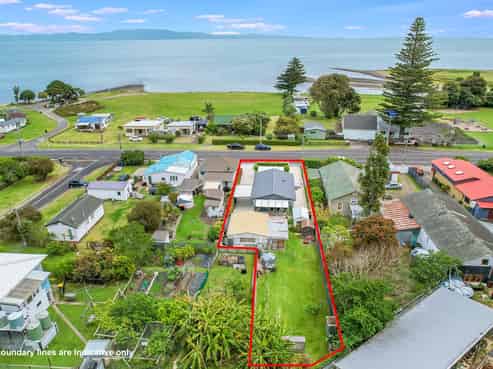 744 Thames Coast Road, Tapu