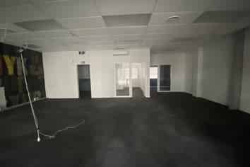 Versatile commercial space