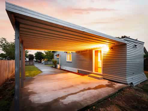 9 Burns Avenue, Takaro