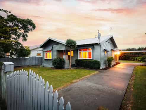 9 Burns Avenue, Takaro