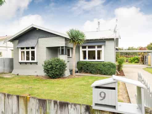 9 Burns Avenue, Takaro