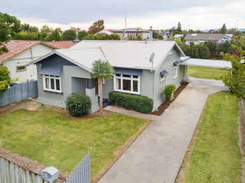 9 Burns Avenue, Takaro