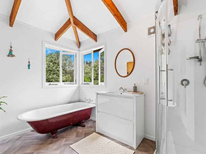 Auckland - Address withheld