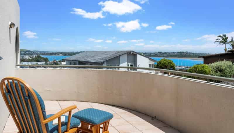 1/73 Takutai Avenue, Half Moon Bay