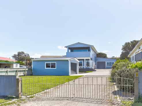 8 Nukumaru Parade, Waitotara