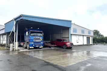 Standout warehouse in Te Horo