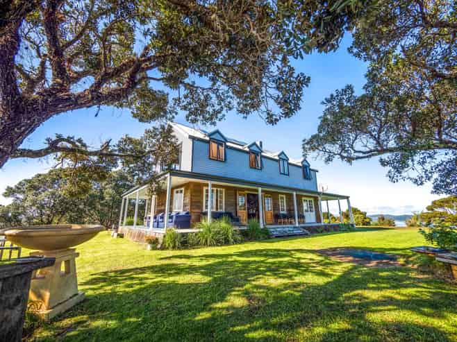 205 Motuarohia Island, Russell