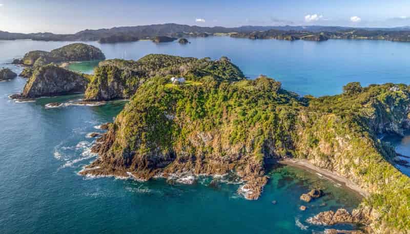 205 Motuarohia Island, Russell