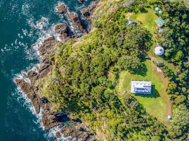 205 Motuarohia Island, Russell
