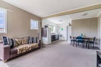 12 and 14 Carnock Road, Harwood
