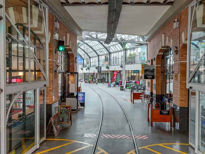 178sqm prime retail/office - Cathedral Junction