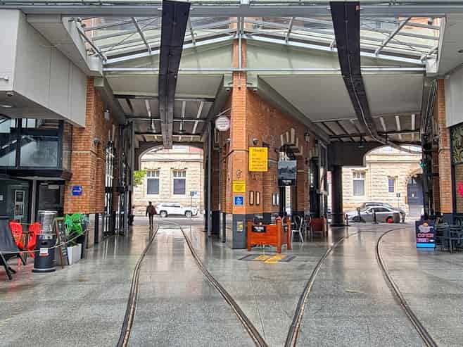 178sqm prime retail/office - Cathedral Junction