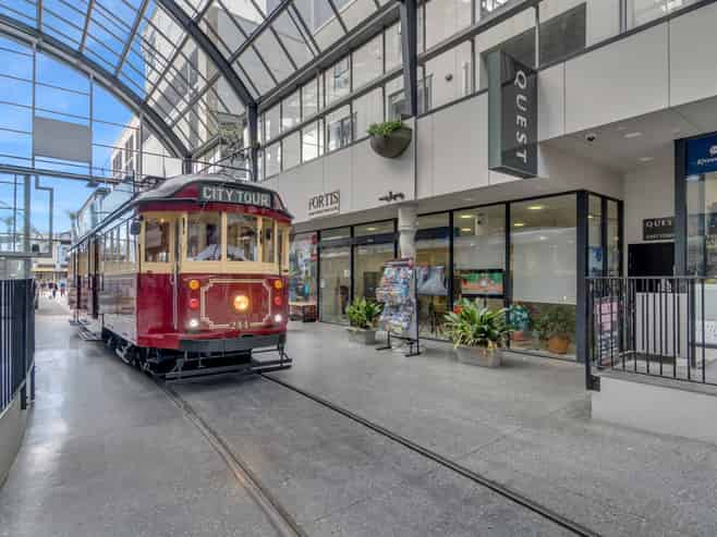 178sqm prime retail/office - Cathedral Junction