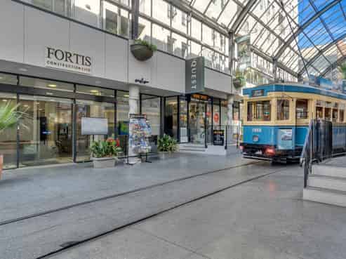 178sqm prime retail/office - Cathedral Junction