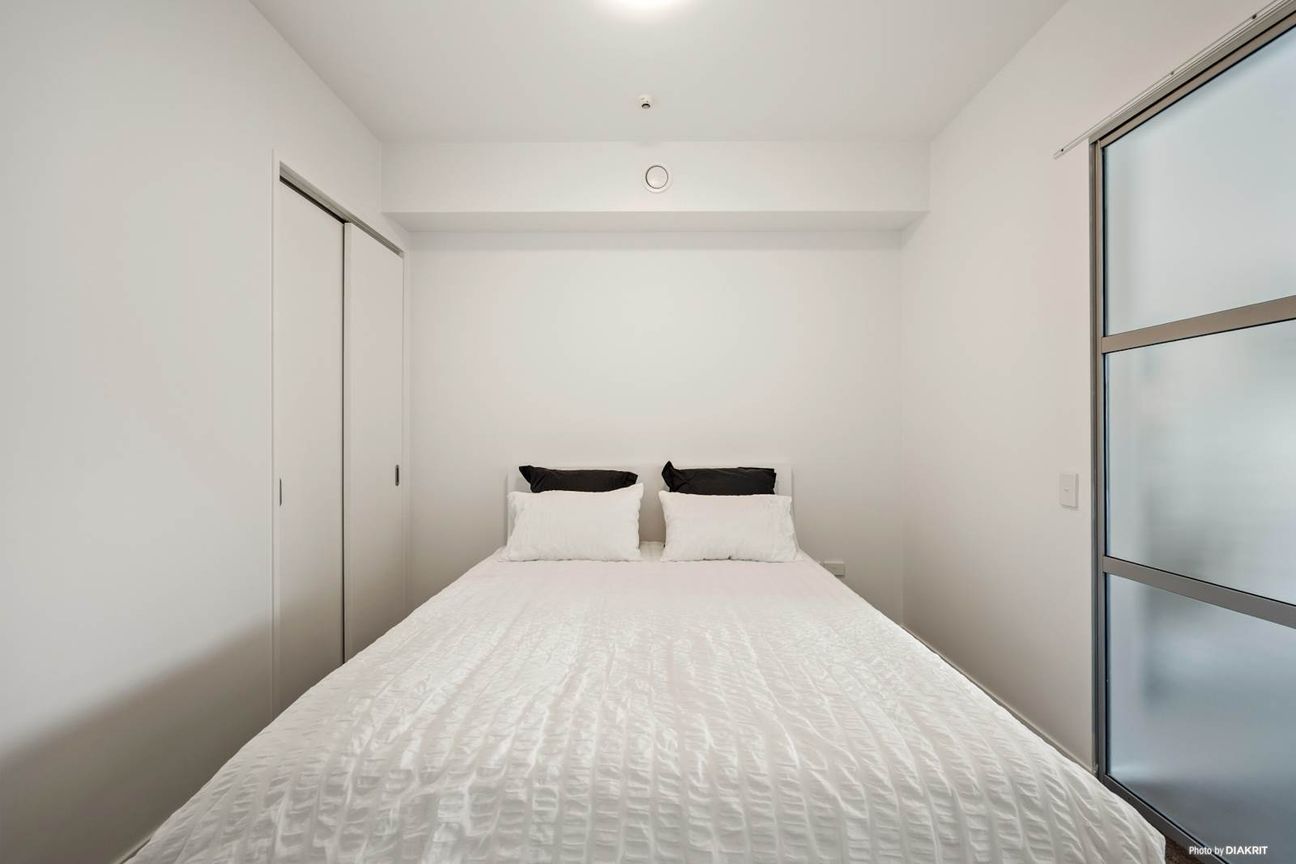Fully Refurbished & Bank Friendly – další
