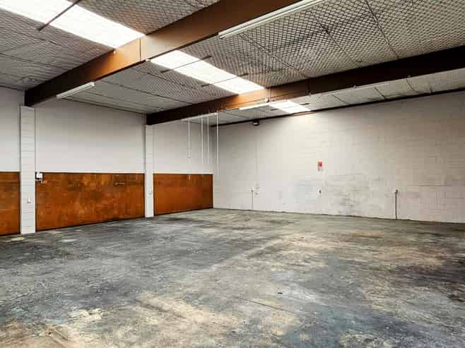 CBRE | Versatile Henderson Unit