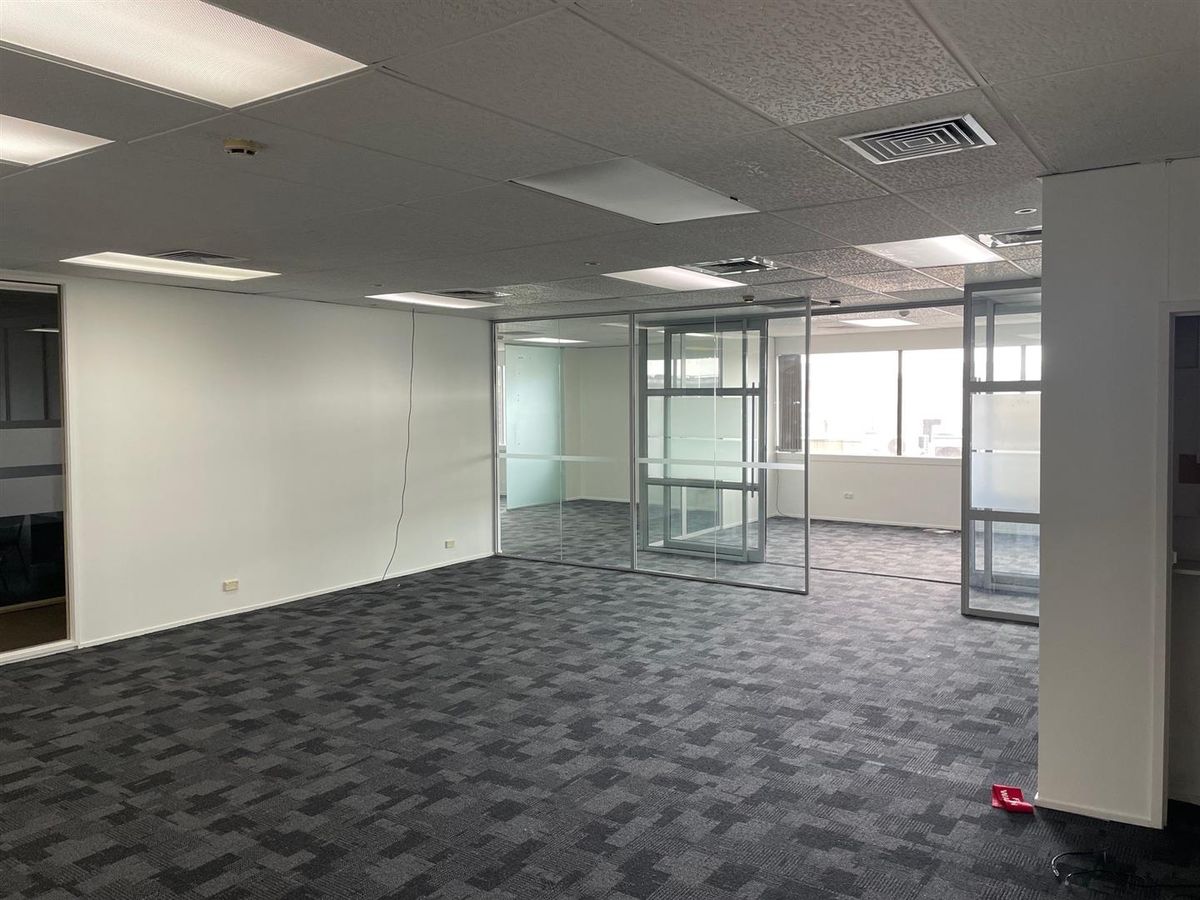 Savills - Quality Epsom Office Suite