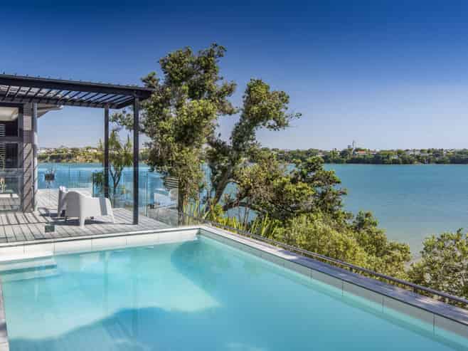 10a First Avenue. Stanley Point, Devonport