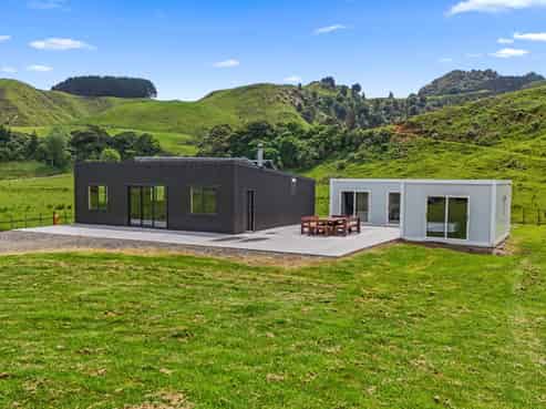 35 Te Mahoe Road, Mokau