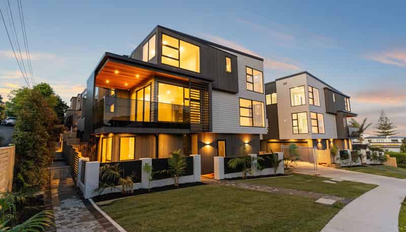 3 & 11/27 Hastings Road, Mairangi Bay