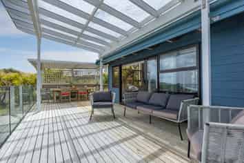 109 Seaview Road, Piha