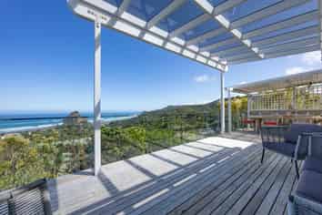 109 Seaview Road, Piha