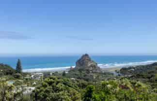 109 Seaview Road, Piha