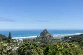 109 Seaview Road, Piha