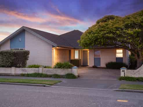 43 Aston Drive, Waimairi Beach